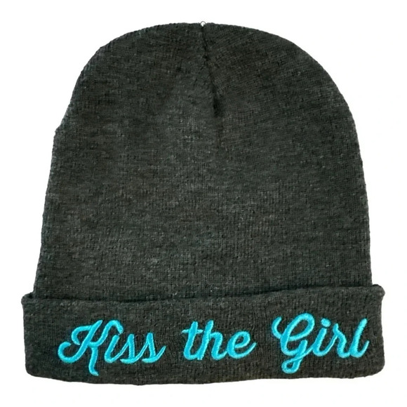 Loungefly Beanie “‎ Kiss the Girl” - Picture 1 of 5